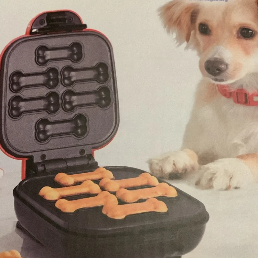 NWT Mini dog treat maker